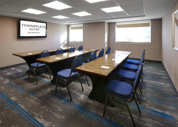 Towneplace Suites By Marriott Mississauga-Airport Corporate Centre
