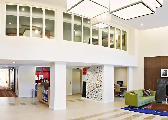 Towneplace Suites By Marriott Mississauga-Airport Corporate Centre