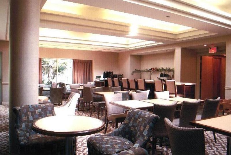 Hotel Towneplace By Marriott Mississauga-airport Corporate Centre 3*