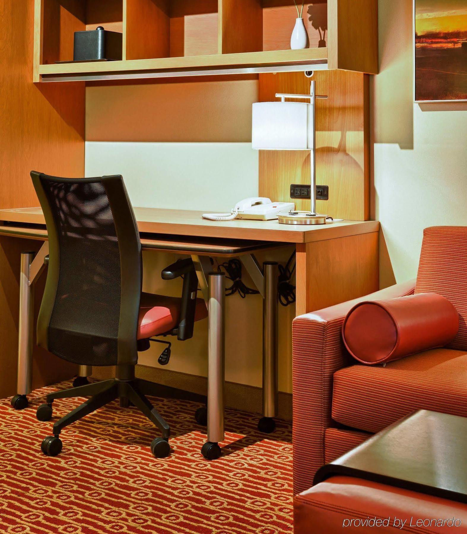 Towneplace By Marriott Mississauga-airport Corporate Centre 3*
