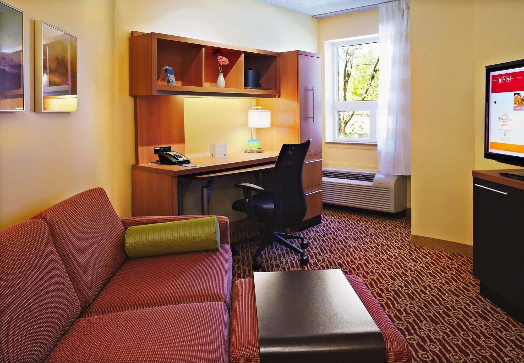 Hotel Towneplace By Marriott Mississauga-airport Corporate Centre 3*