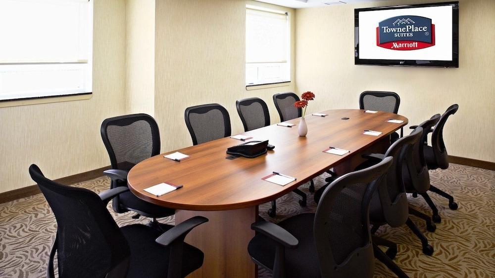 Hotel Towneplace By Marriott Mississauga-airport Corporate Centre